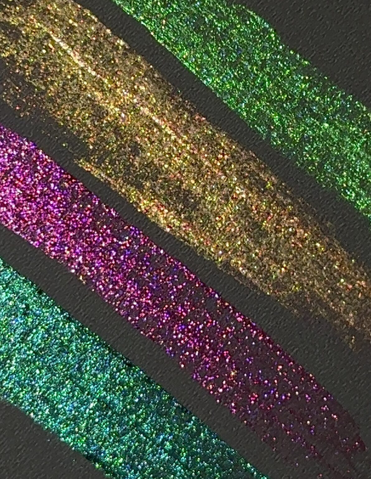 Delineador Multichromatico CRITSA COSMETICS