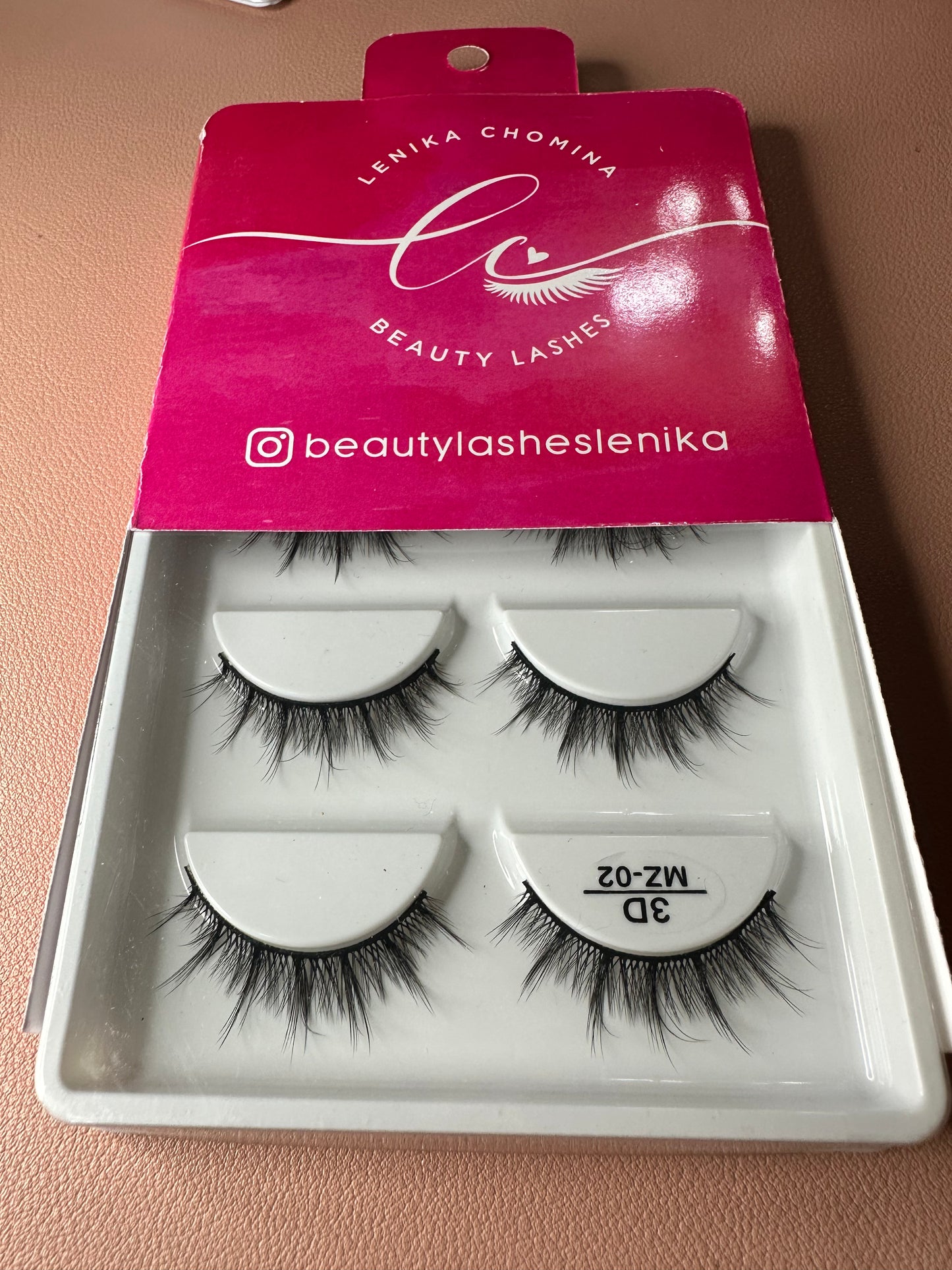 Pestañas Lenika Chomina