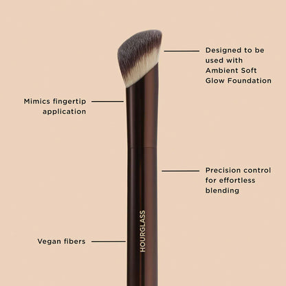 Hourglass  Ambient Soft Glow Foundation Brush