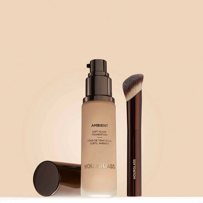Hourglass  Ambient Soft Glow Foundation Brush